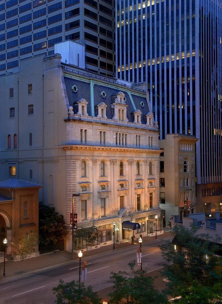 Embassy Suites Baltimore Inner Harbor Exterior photo