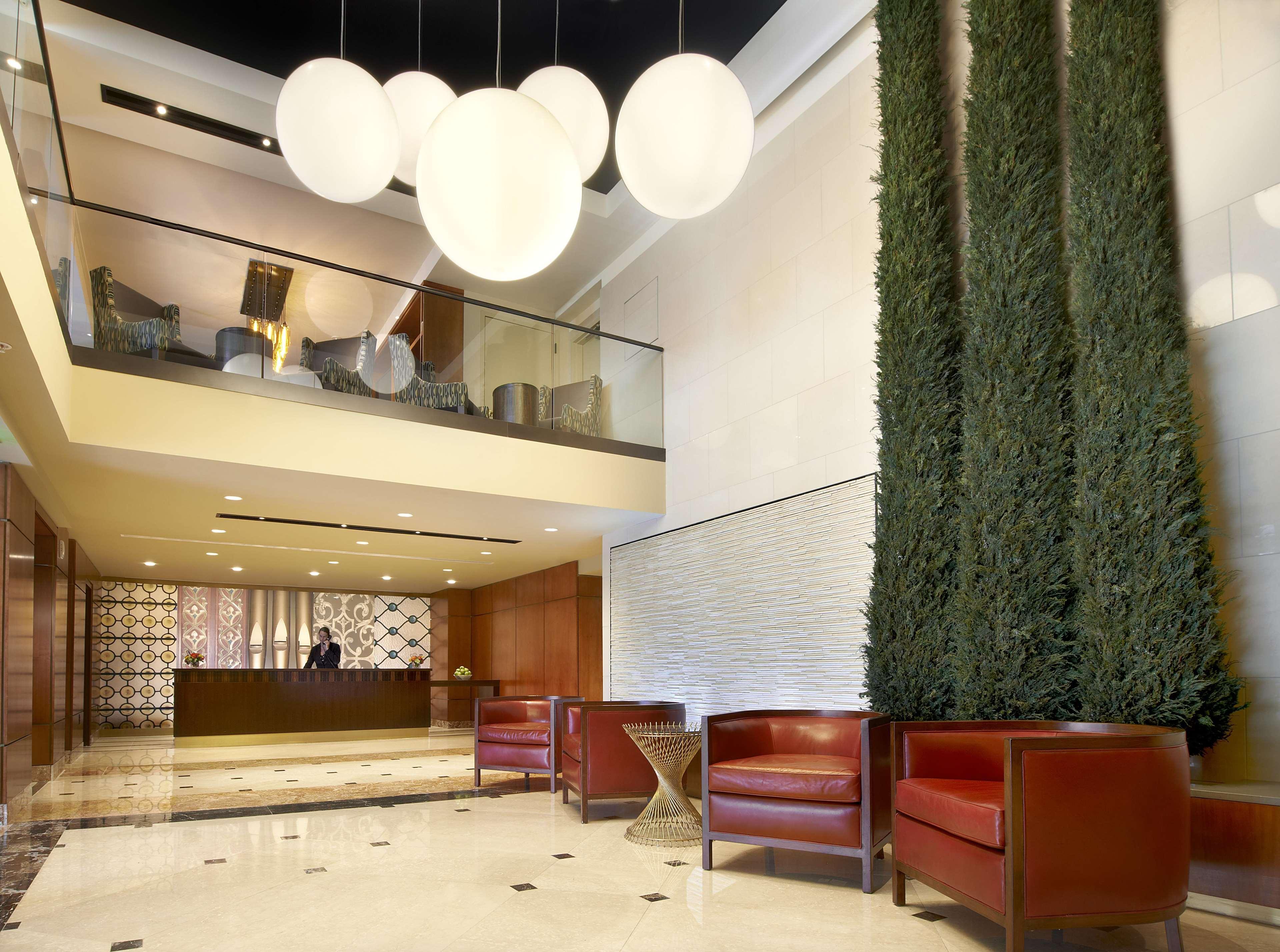 Embassy Suites Baltimore Inner Harbor Exterior photo