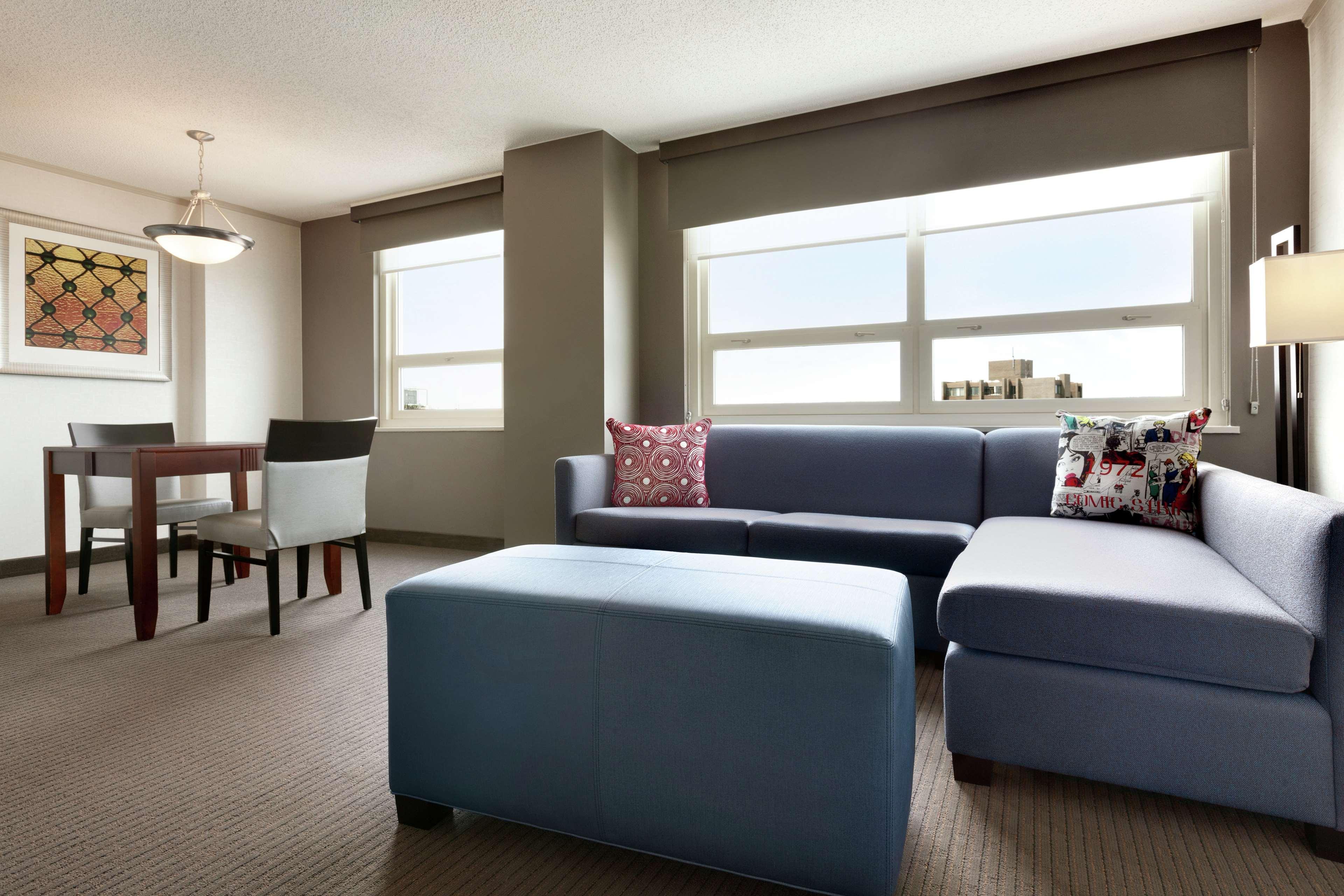 Embassy Suites Baltimore Inner Harbor Exterior photo