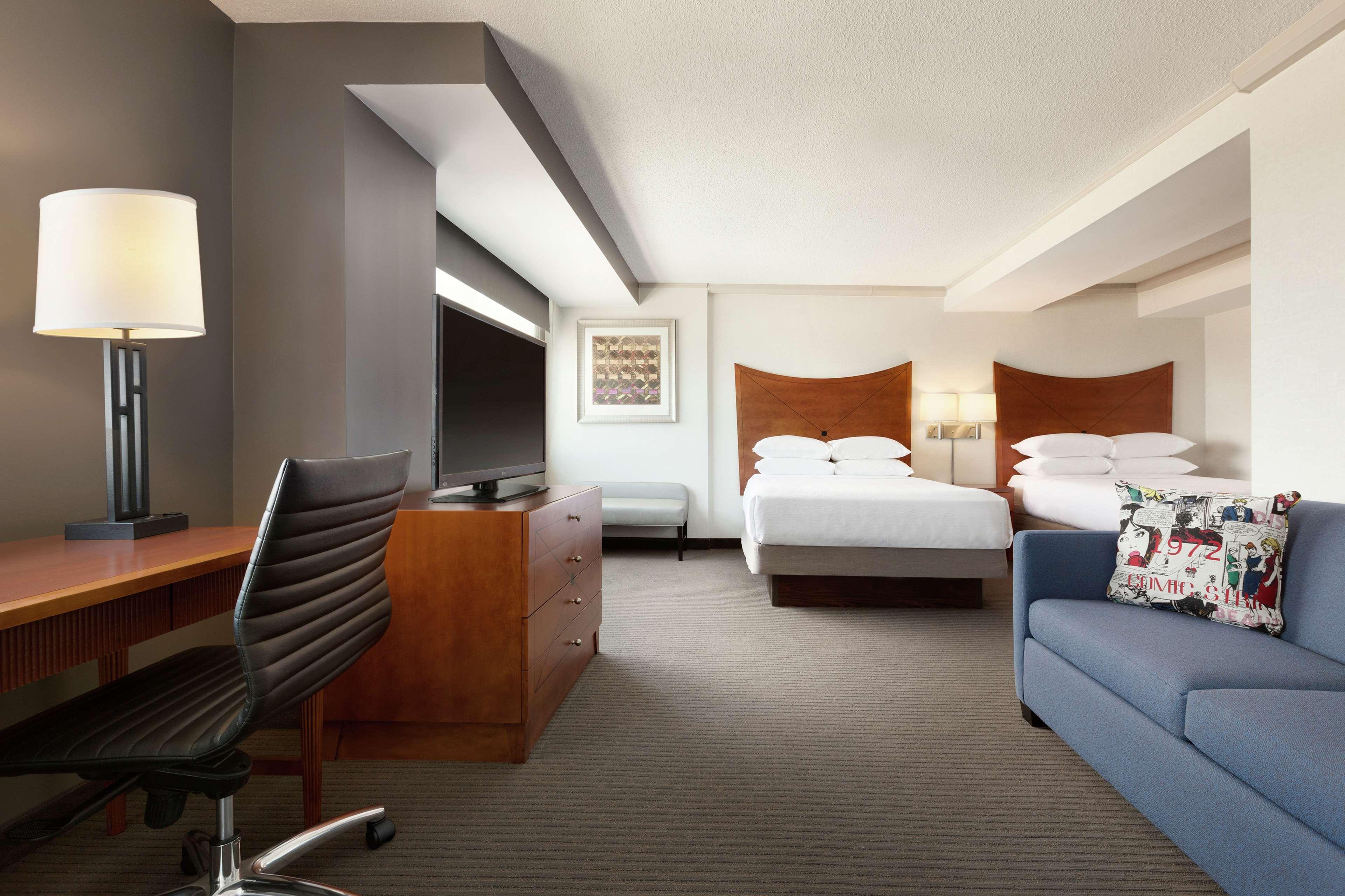 Embassy Suites Baltimore Inner Harbor Exterior photo